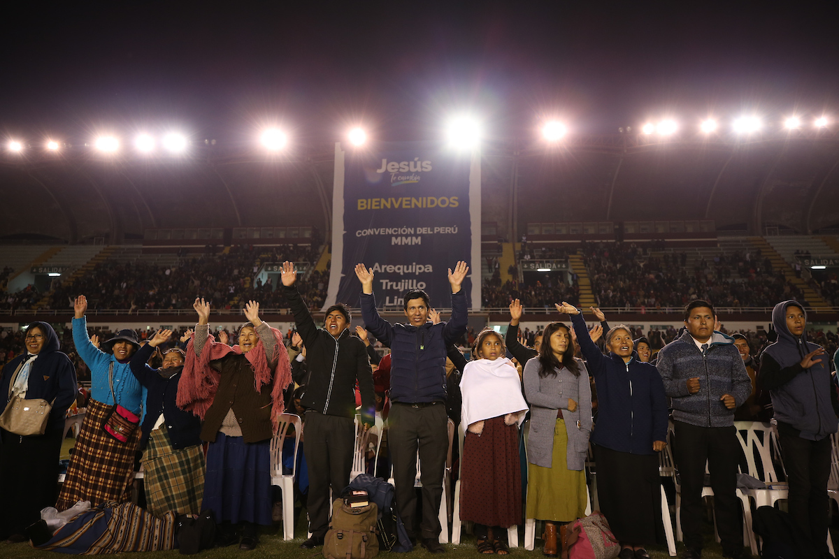 Multitudinaria Asistencia Adorna El Estadio De La Unsa Cnd